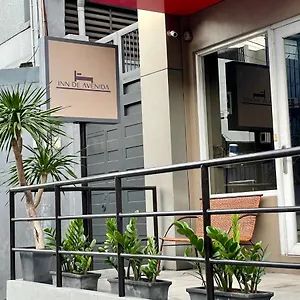 De Avenida, Makati マカティ